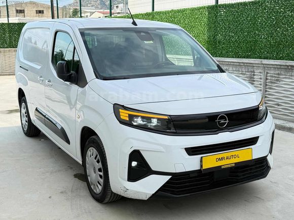 DMR AUTO 2024 OPEL COMBO 1.5 DİZEL ULTİMATE XL MANUEL VİTES