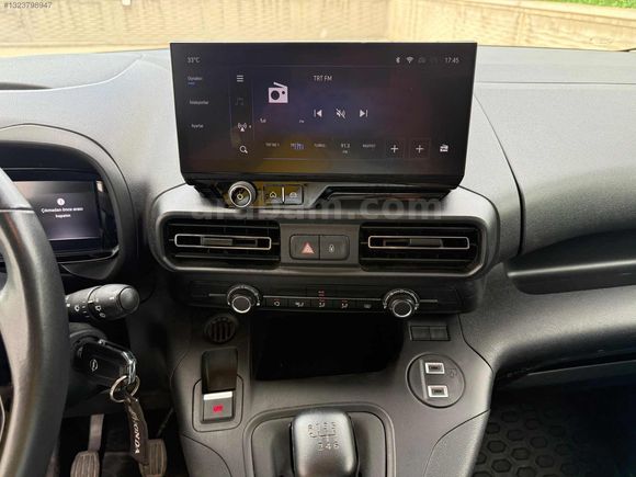 DMR AUTO 2024 OPEL COMBO 1.5 DİZEL ULTİMATE XL MANUEL VİTES