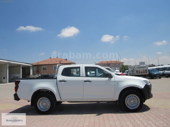BÜYÜKSOYLU 'DAN 2021 MODEL ISIZU D MAX 1.9D V-GO 4X2 ÇİFTKABİN