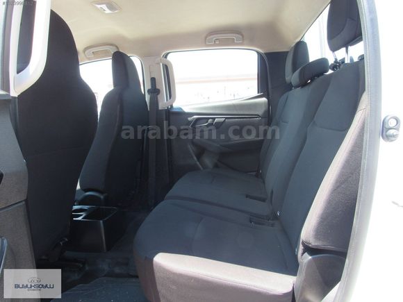 BÜYÜKSOYLU 'DAN 2021 MODEL ISIZU D MAX 1.9D V-GO 4X2 ÇİFTKABİN