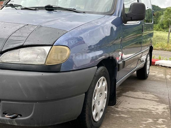2001 PARTER 1.9D