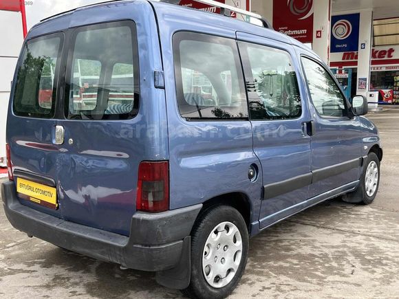 2001 PARTER 1.9D