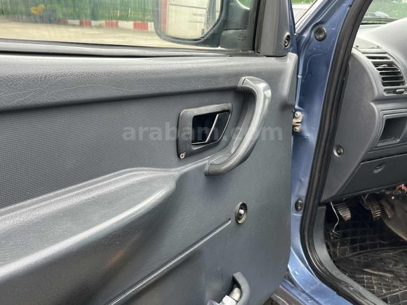 2001 PARTER 1.9D