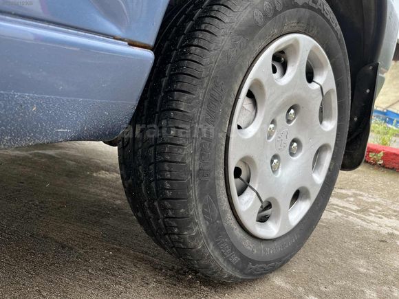 2001 PARTER 1.9D