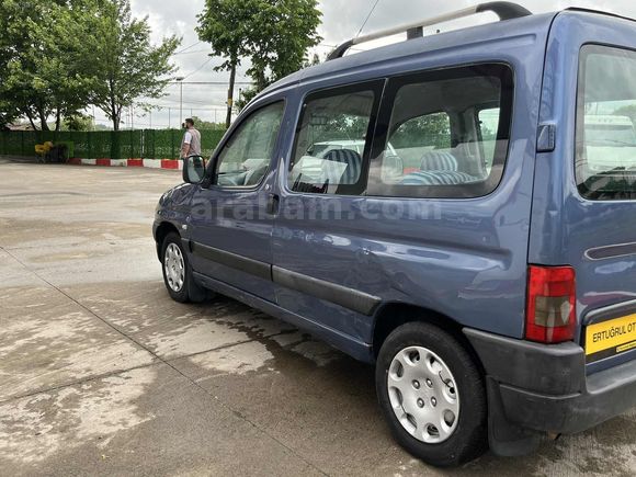 2001 PARTER 1.9D