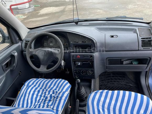 2001 PARTER 1.9D