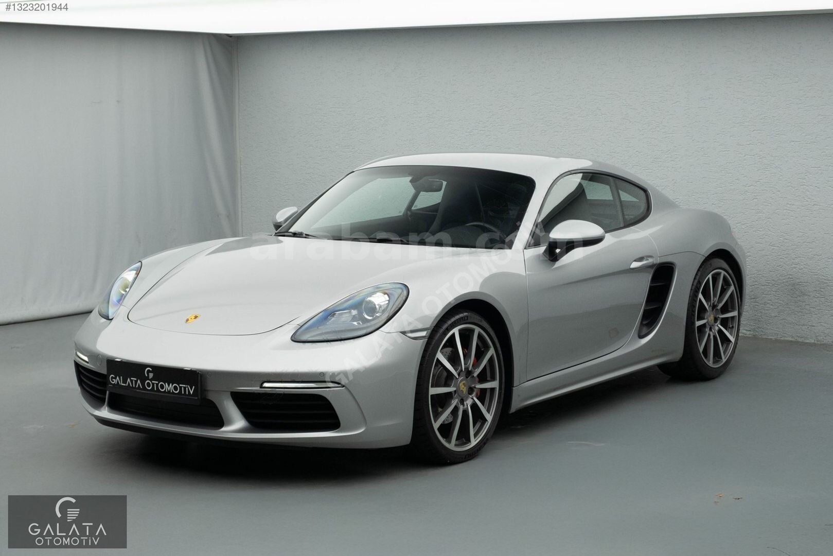 Galeriden Porsche 718 Cayman 4.0 GT4 2017 Model İstanbul 72.520 km Gri 1