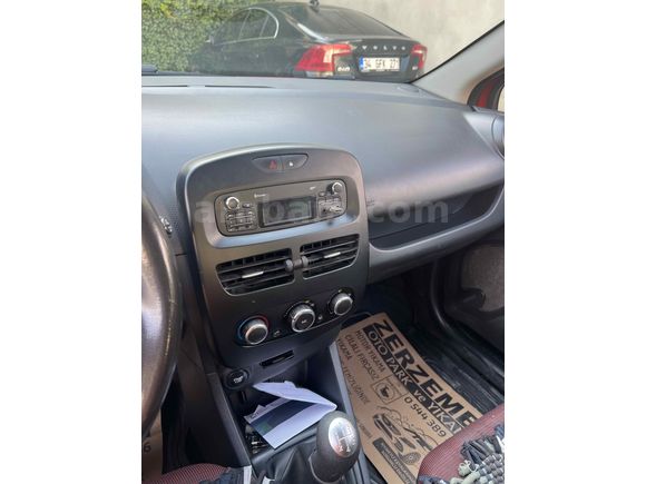 Sahibinden Renault Clio 1.2 Joy 2015 Model  183000 km Kırmızı