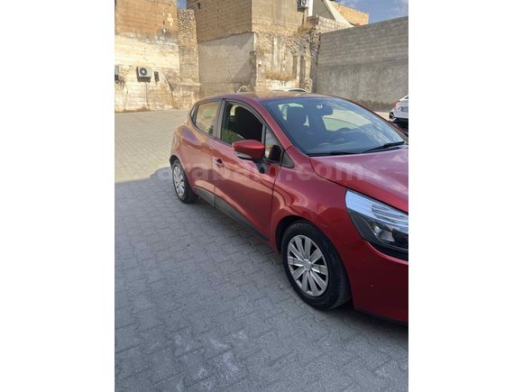 Sahibinden Renault Clio 1.2 Joy 2015 Model  183000 km Kırmızı