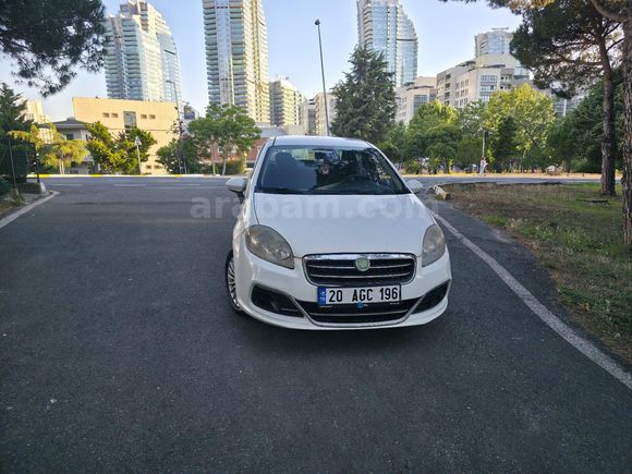 SAHİBİNDEN TEMİZ AİLE ARABASI