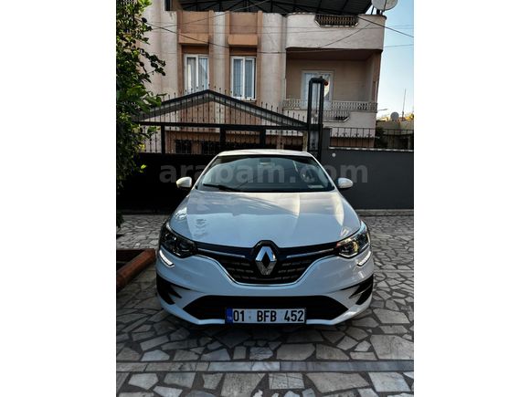 Sahibinden Megane 1.3 TCe Joy Comfort 2023-24 çıkışlı hatasız degisensiz otomatik