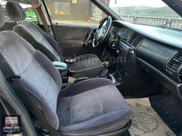 Elif Otomotiv'den Cam Gibi Opel Vectra