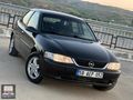 Elif Otomotiv'den Cam Gibi Opel Vectra