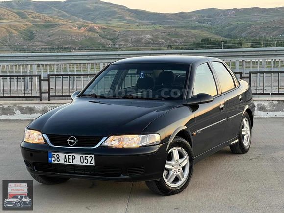 Elif Otomotiv'den Cam Gibi Opel Vectra