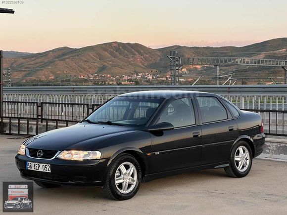 Elif Otomotiv'den Cam Gibi Opel Vectra