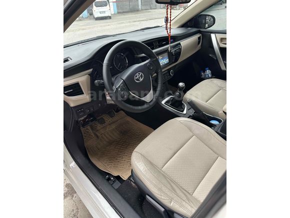 Sahibinden Toyota Corolla 1.4 D-4D Premium 
 
