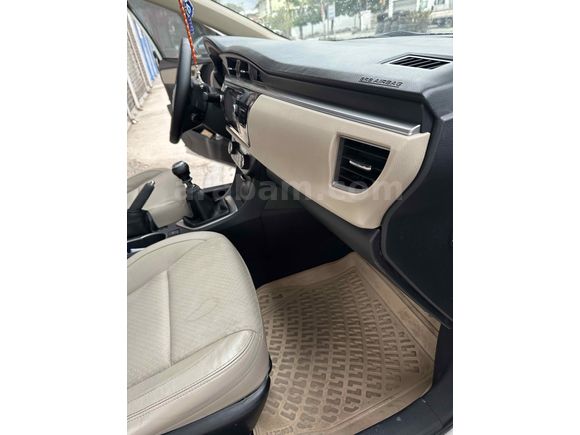 Sahibinden Toyota Corolla 1.4 D-4D Premium 
 