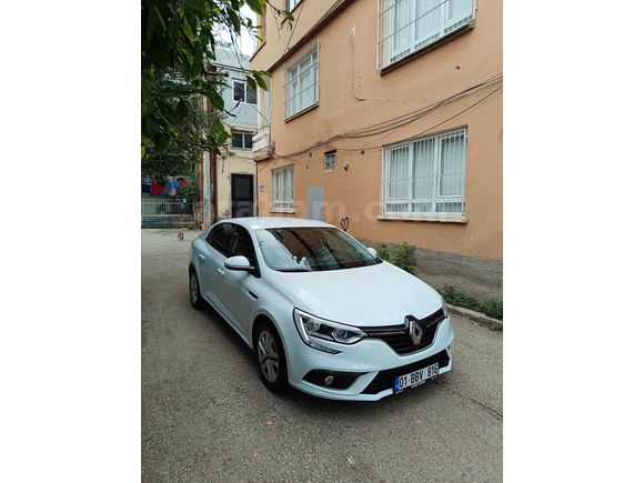 Sahibinden Renault Megane 1.3 TCe Joy 2020 Model 