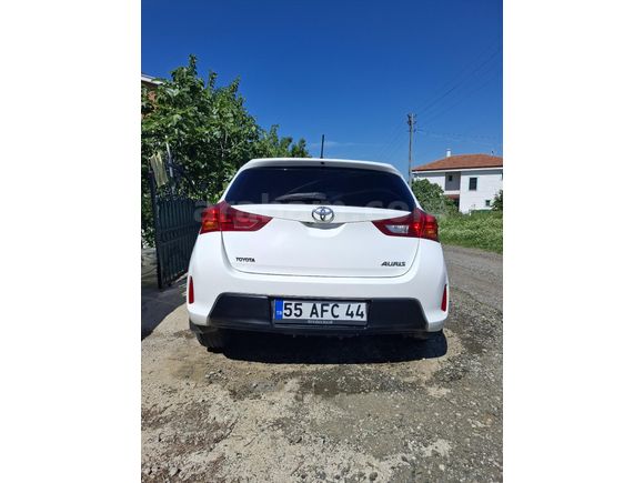 Sahibinden Toyota Auris 1.4 D-4D Advance Skypack 2014 Model