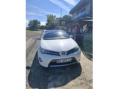 Sahibinden Toyota Auris 1.4 D-4D Advance Skypack 2014 Model