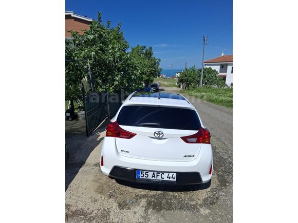 Sahibinden Toyota Auris 1.4 D-4D Advance Skypack 2014 Model