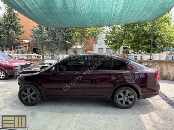 Kaporta hasarlı Octavia Otomatik