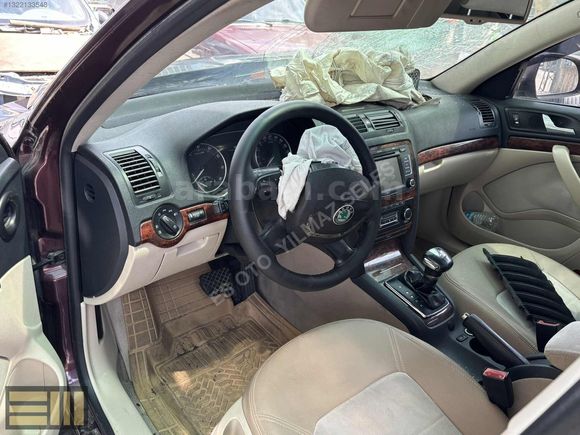 Kaporta hasarlı Octavia Otomatik