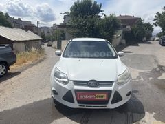 Galeriden Ford Focus 1.6 TDCi Trend X 2012 Model Aksaray 179.365 km Beyaz