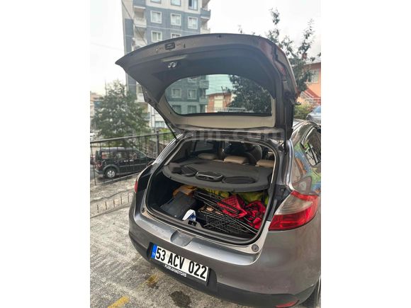 Sahibinden Renault Megane 1.5 dCi Expression 2011 Model 