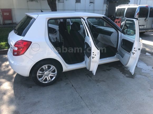 Sahibinden Skoda Fabia 1.4 Ambition 2012 Model 