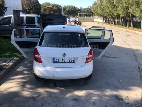 Sahibinden Skoda Fabia 1.4 Ambition 2012 Model 