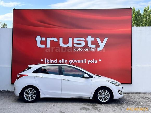 TRUSTY ONATÇA'DAN HYUNDAİ İ30