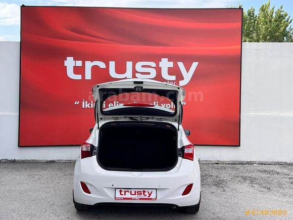 TRUSTY ONATÇA'DAN HYUNDAİ İ30