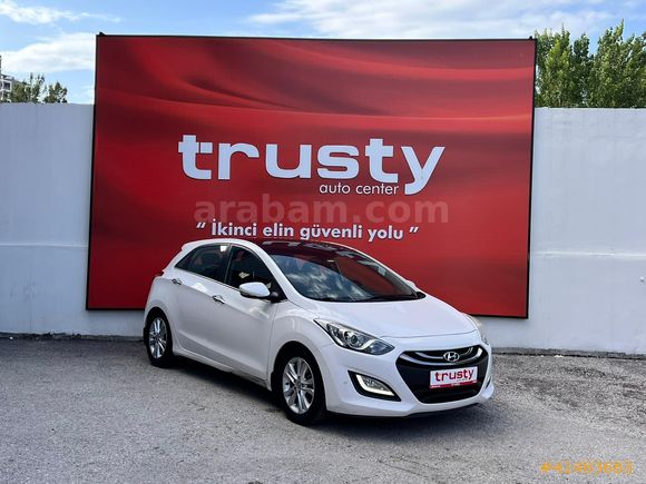 TRUSTY ONATÇA'DAN HYUNDAİ İ30