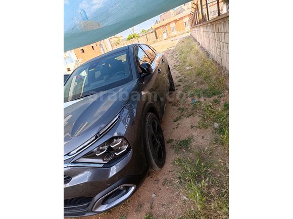 Sahibinden Citroen C4 X 1.2 PureTech Shine Bold 2024 Model