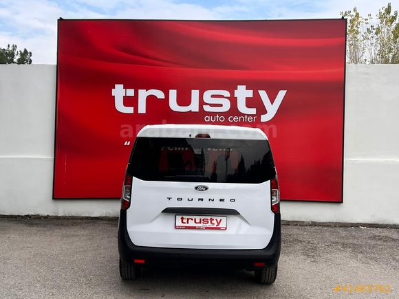 TRUSTY ONATÇA'DAN FORD TOURNEO COURİER