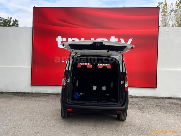 TRUSTY ONATÇA'DAN FORD TOURNEO COURİER