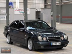 SAHİBİNDEN... OTOMATİK... KLİMALI... E200...
