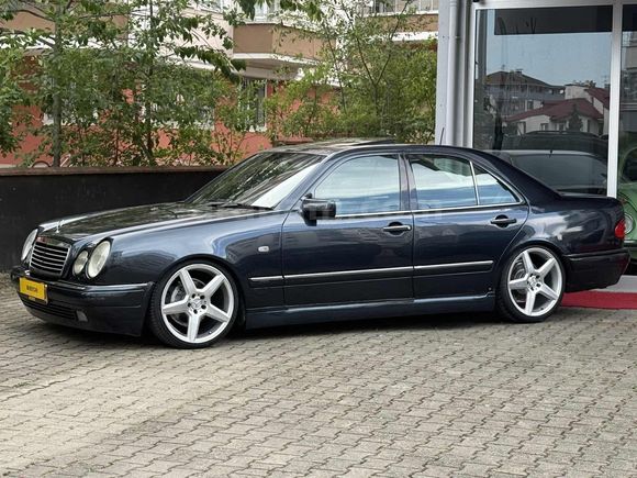 BB BEYCAR DAN 1997 OTOMATİK E 200 AVANGARDE