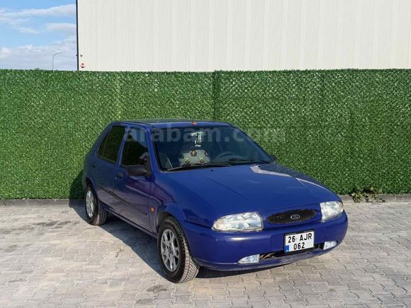 Galeriden Ford Fiesta 1.25 Ghia 1997 Model Eskişehir