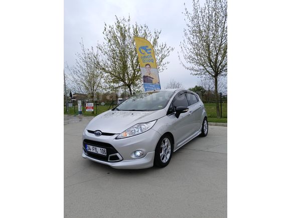 Sahibinden Ford Fiesta 1.4 TDCi Titanium X 2012 Model