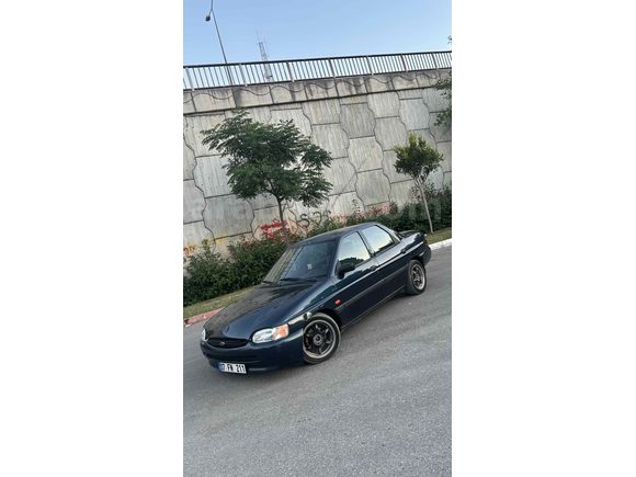 Sahibinden Ford Escort 1.6 CLX 1997 Model 