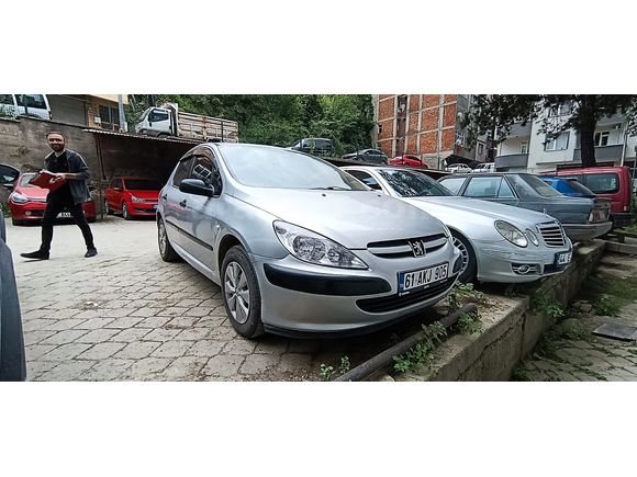 motoru yürürü süper. şase arka havuz işlemsiz