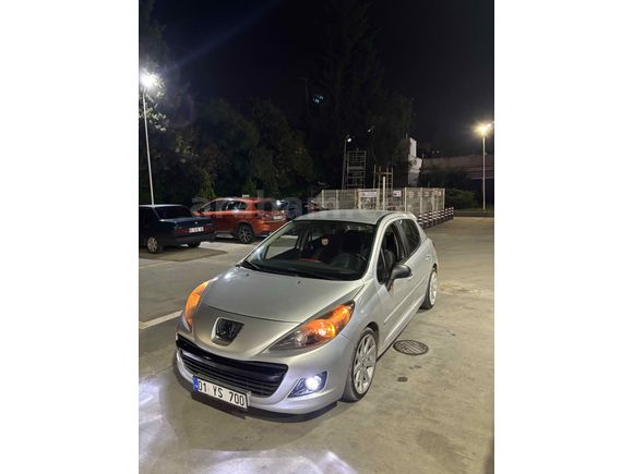 Sahibinden Peugeot 207 1.4 HDi Trendy 2007 Model 