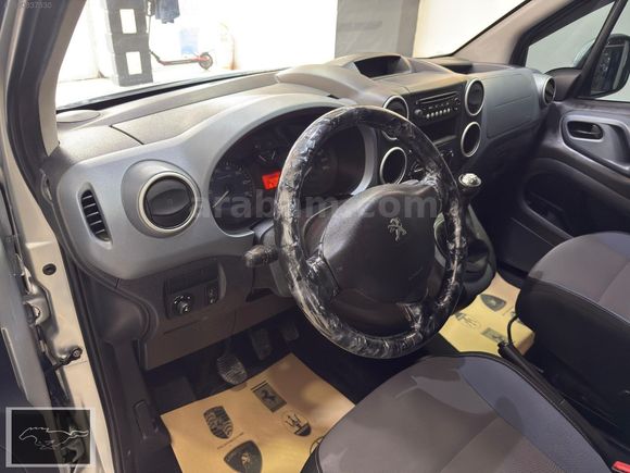 2013 PEUGEOT PARTNER 1.6 DİZEL ACTİVE DÜŞÜK KM EMSALSİZ