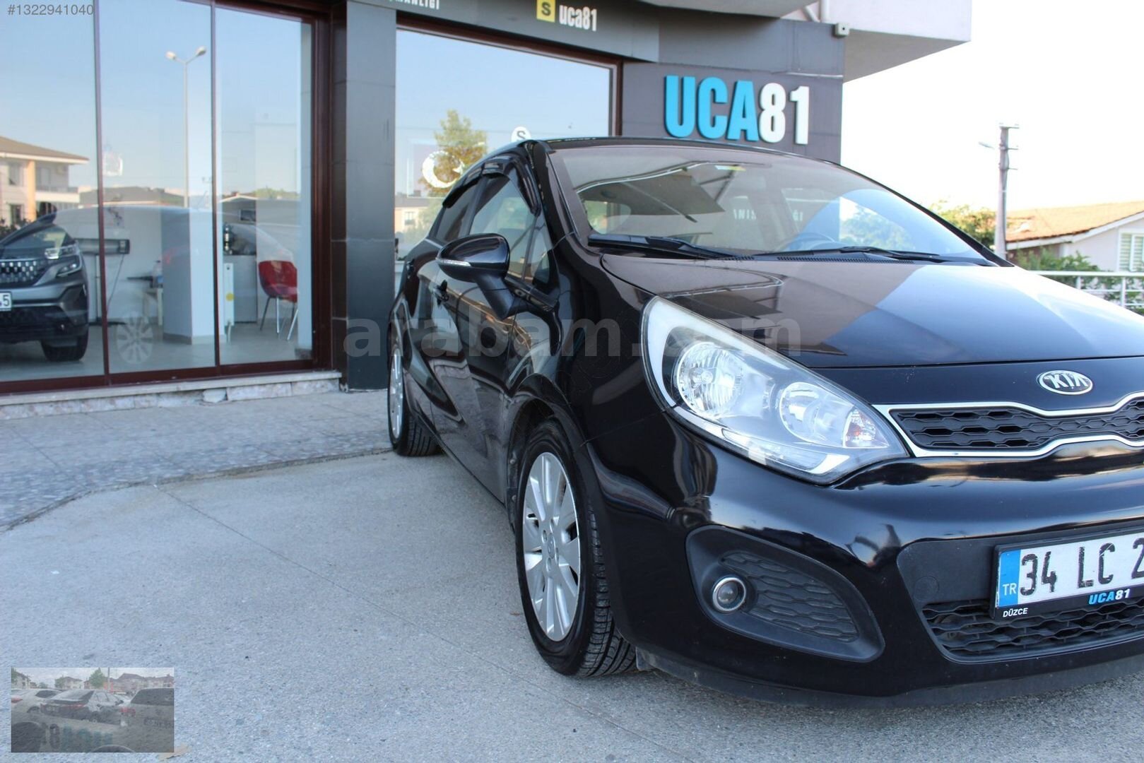 Galeriden Kia Rio 1.4 CRDi Fancy 2014 Model Düzce 180.000 km Siyah 4