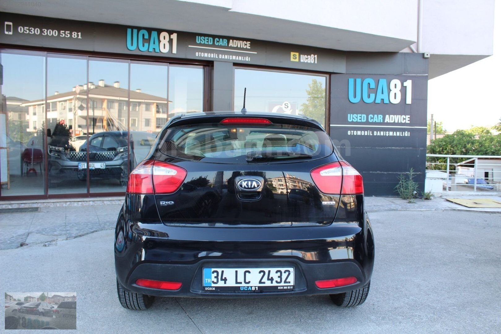 Galeriden Kia Rio 1.4 CRDi Fancy 2014 Model Düzce 180.000 km Siyah 6