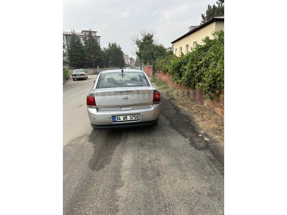 Sahibinden Opel Vectra 1.6 Comfort 2005 Model  180.000 km Gri