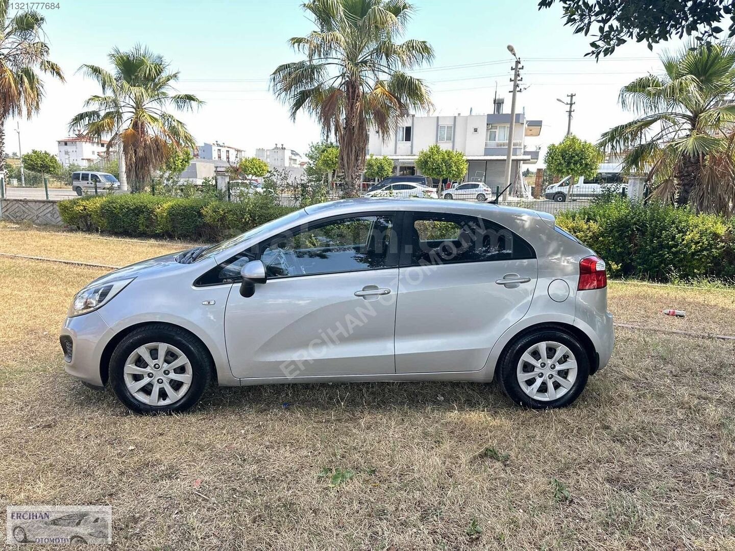 Galeriden Kia Rio 1.4 CRDi Natty 2014 Model Antalya 172.000 km Gri 2