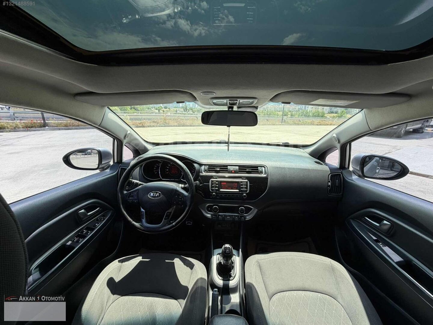 Galeriden Kia Rio 1.4 CRDi Concept Plus 2016 Model Ankara 194.000 km Gri 4